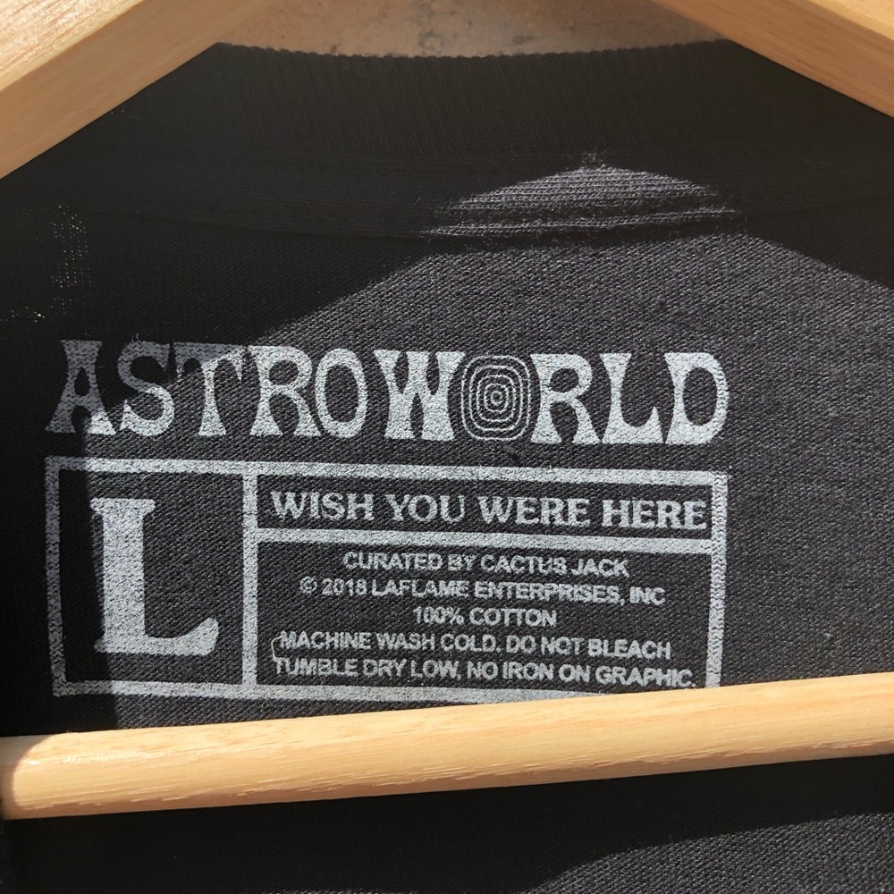 Astroworld Travis Scott T-shirt - Picture 8 of 8